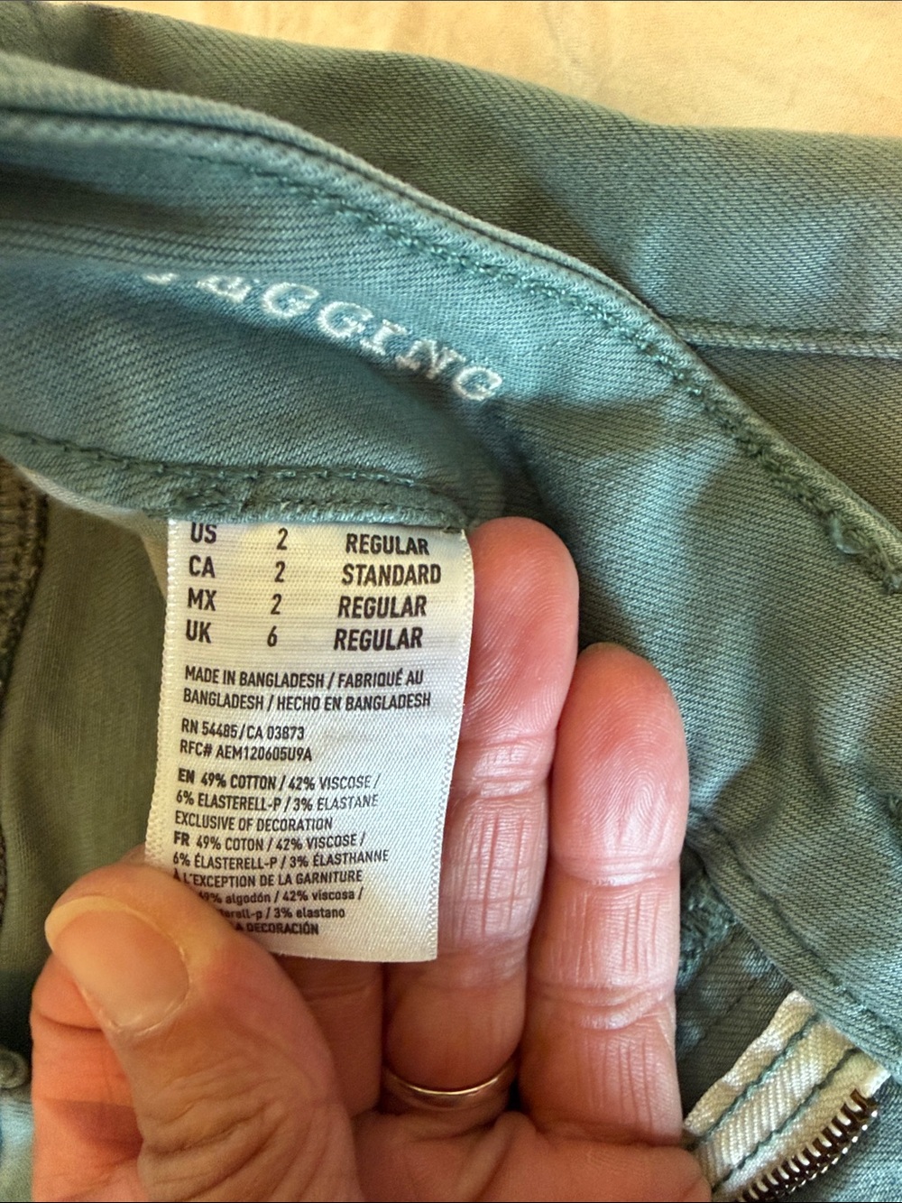 American Eagle Outfitters Olive/sage Green SUPER STRETCH Skinny Jeans. Size 2 - Picture 7 of 9